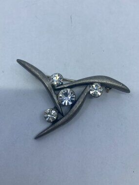 Vtg pewter rhinestone silver tone brooch